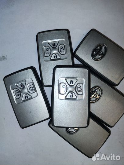 Оригинальный смарт ключ Toyota Alphard