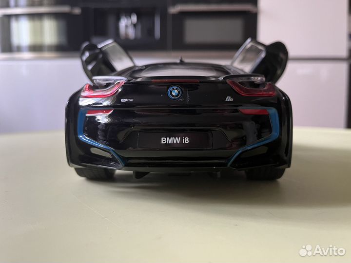 Радиоуправляемая машинка Rastar BMW i8