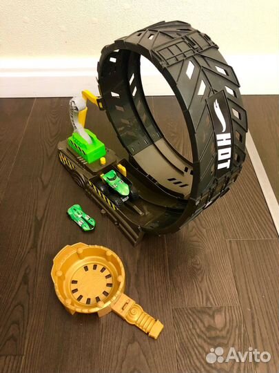 Игровой набор Hot Wheels Монстр-трак