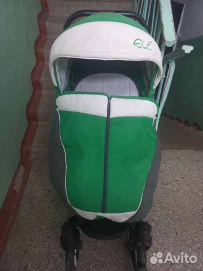 Прогулочная коляска с надувными колесами