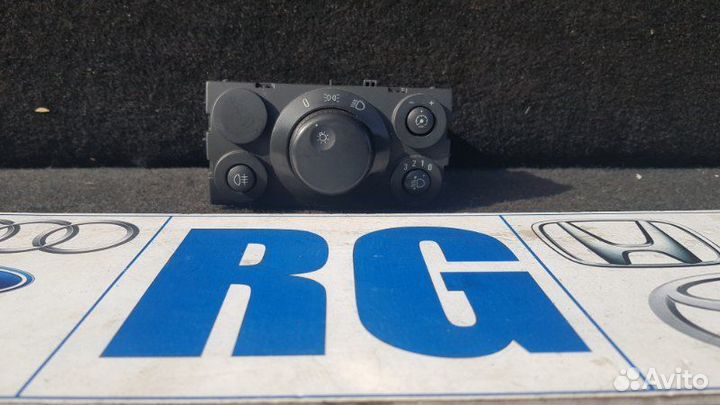 Блок управления светом Opel Astra H хэтчбек 2006