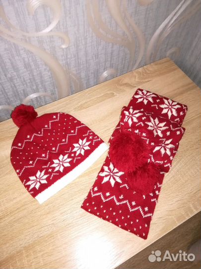 Комплект шапка и шарф Ostin