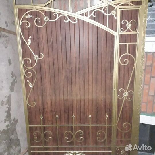 Ворота с калиткой, новые