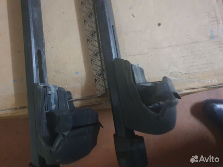 Багажник thule на рейлинги