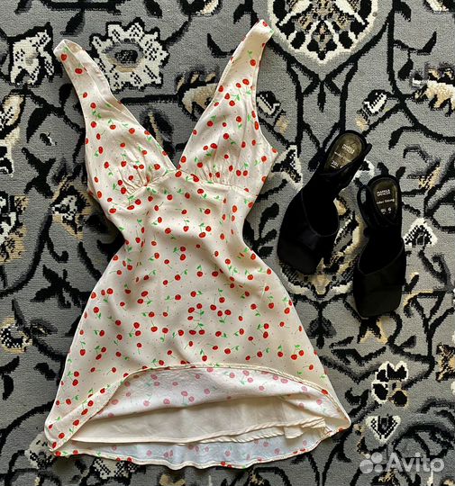 Zara платье M