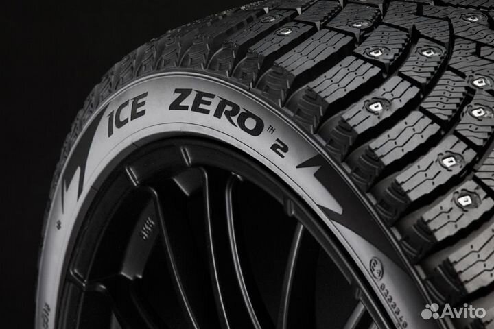 Pirelli Ice Zero 2 255/40 R20 101H