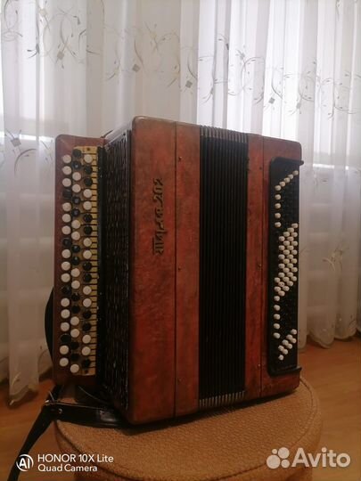 Продаётся Баян