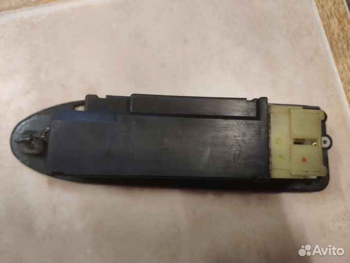 Блок управления стеклоподъёмниками