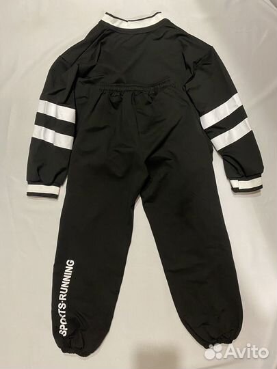 Костюм спортивный