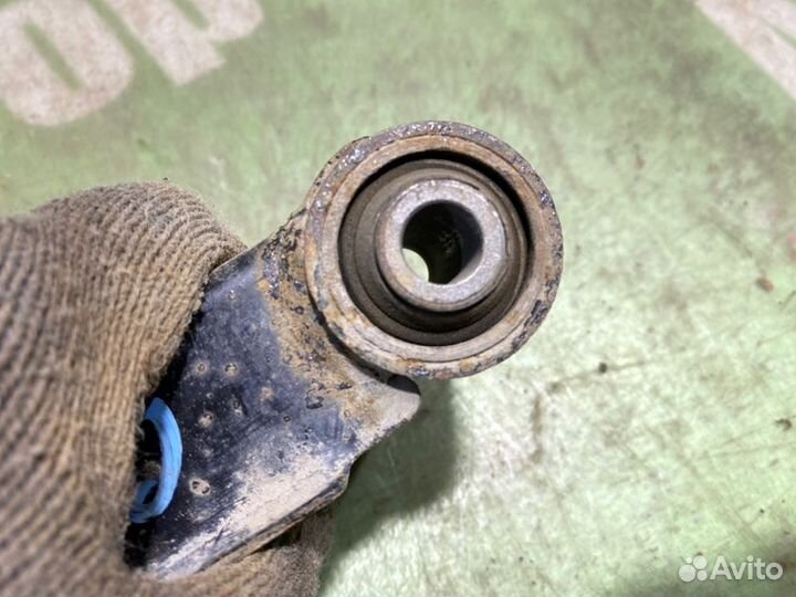 Рычаг подвески задний правый Hyundai Sonata EF