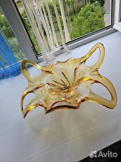 Ваза фруктовница чешское стекло в отл. состоянии