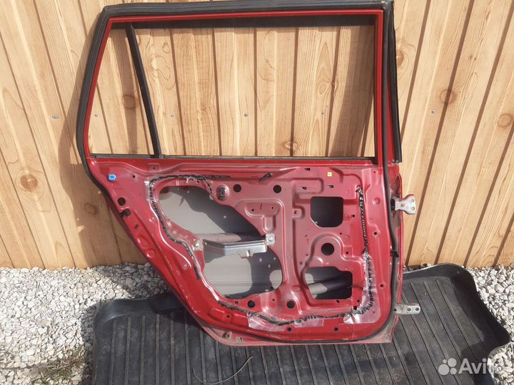 Дверь задняя левая mitsubishi lancer 9 универсал