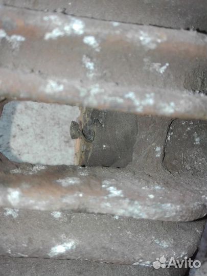 Суппорт задний левый Volkswagen Passat