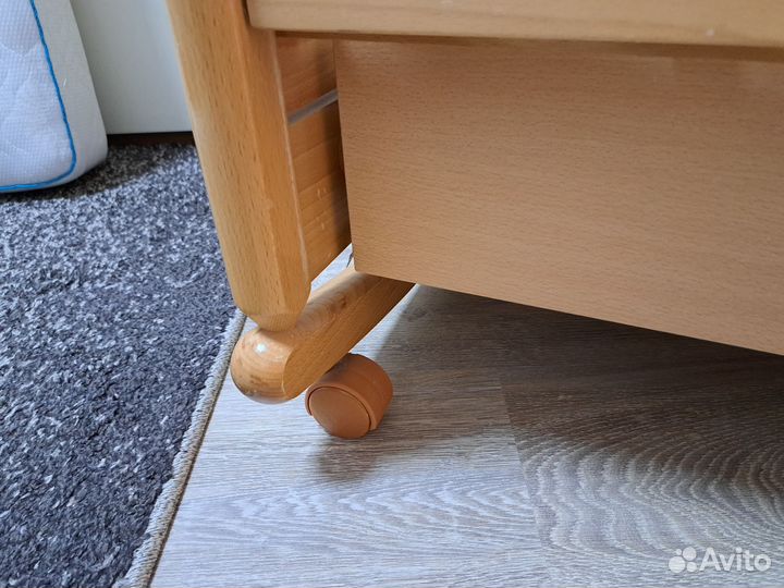 Кроватка-качалка из массива бука