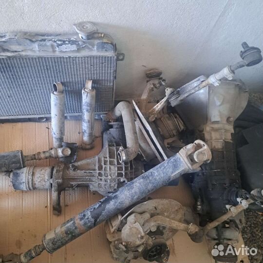 Запчасти на ниву 21213