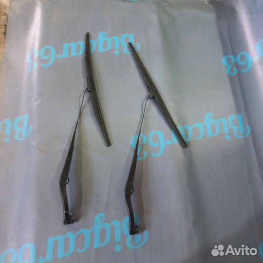 Дворник лобового стекла Cadillac Escalade 4