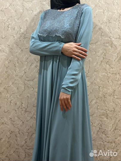 Вечернее платье