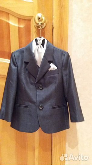 Деловой костюм