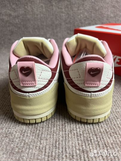 Nike Dunk Low Disrupt 2 Valentine's Day