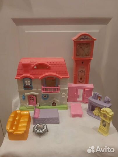 Кухня для кукол и домик для кукол