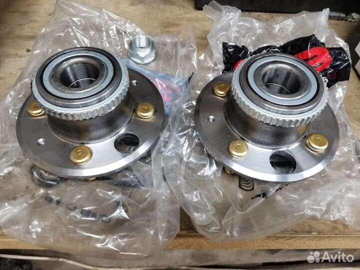Подшипник ступицы комплект на Honda logo