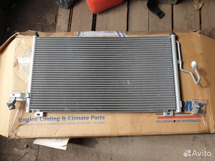 Радиатор кондиционера Mazda 323 Nissens