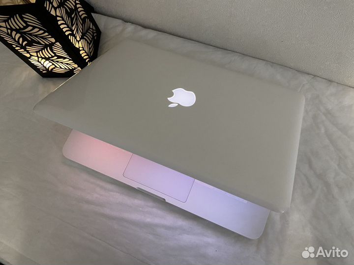 Apple MacBook 13 с SSD + Windows 7