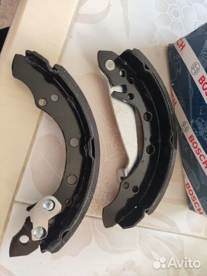 Колодки задние барабанные на VW Polo, Rapid