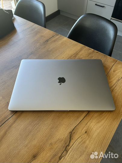 Apple macbook pro 16 2019 i7