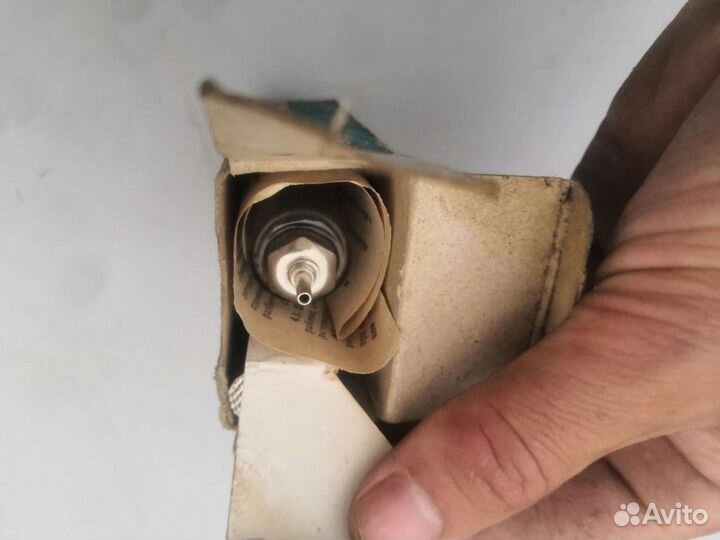 Стеклянный шприц