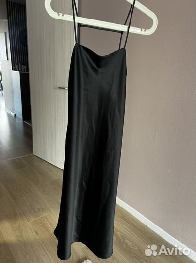 Вечернее шелковое платье