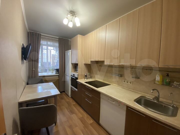 2-к. квартира, 53 м², 2/2 эт.