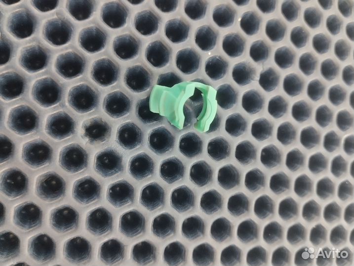 Honda CB600F hornet 2007-2012 клипса быстросъем