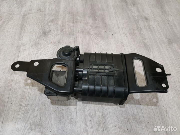 Топливный адсорбер Toyota Camry V40 2006-2011