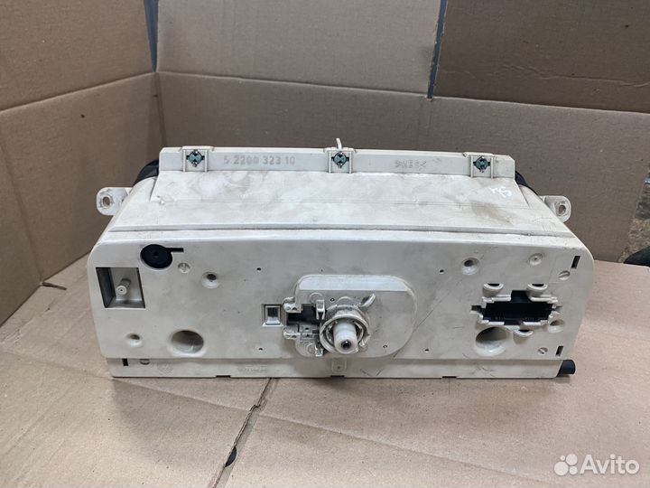 Приборная панель VW Passat 3/4