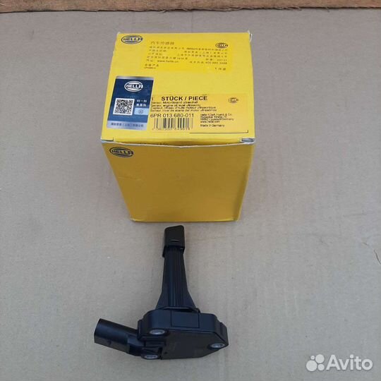 Датчик уровня масла. hella 6PR013680011