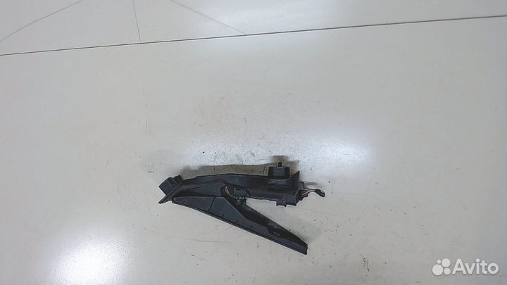 Педаль газа Volkswagen Passat CC, 2011