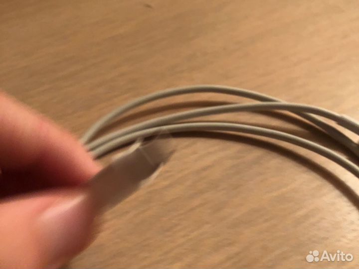 Зарядка для iPhone