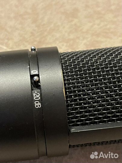 Студийный микрофон akg p120