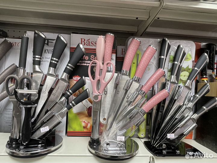 Набор кухонных ножей с подставкой
