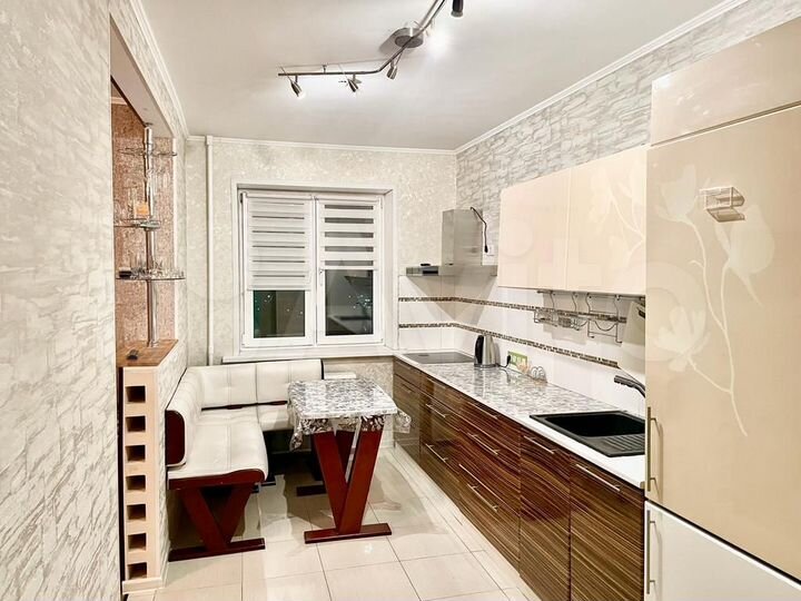 2-к. квартира, 58 м², 13/15 эт.