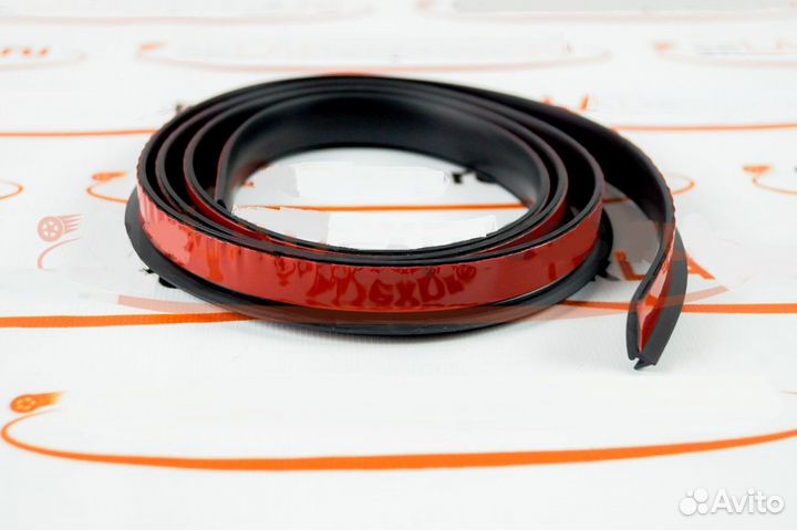 Уплотнитель кромки лобового стекла Гранта и др