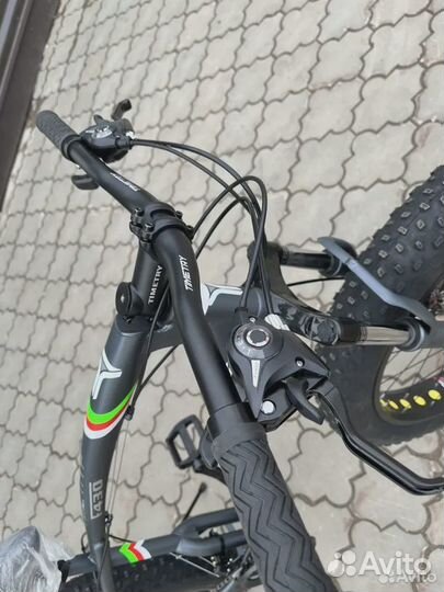 Велосипед фэтбайк R26