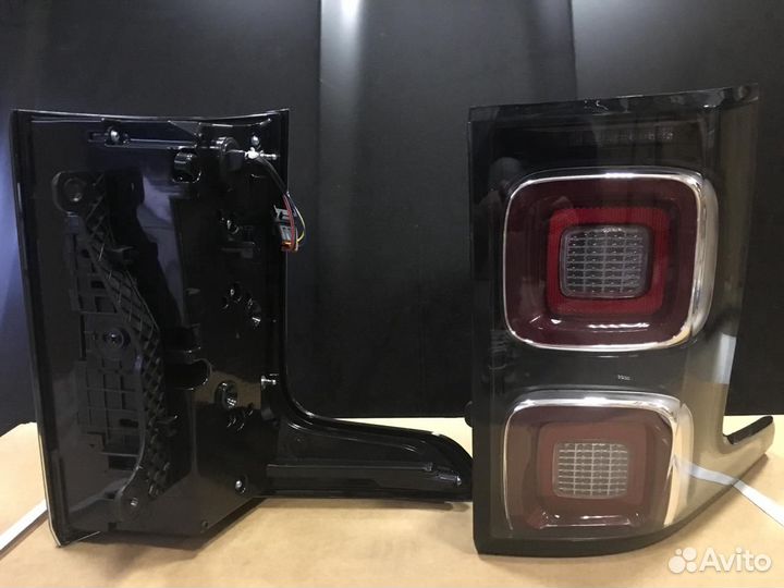 Задние фонари Range Rover Vouge 2017