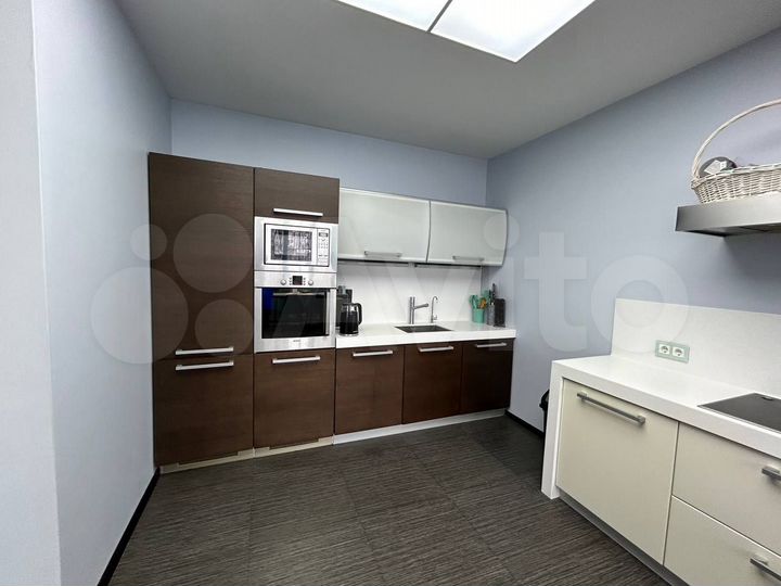 5-к. квартира, 200 м², 9/14 эт.