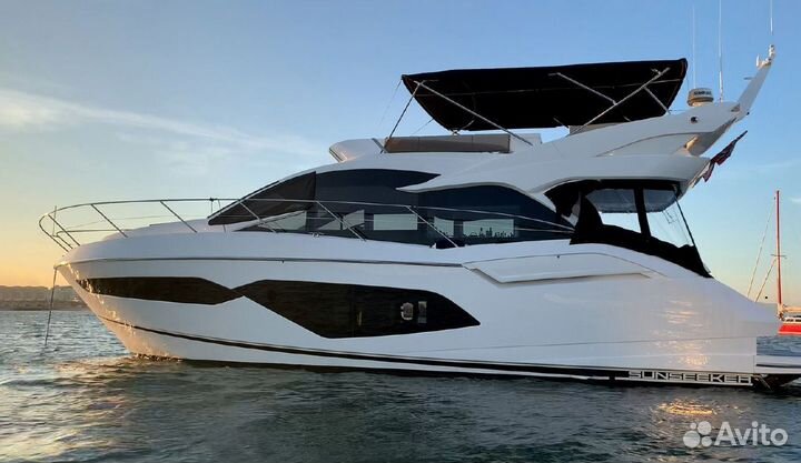 Моторная яхта Sunseeker Manhattan 52 (207)
