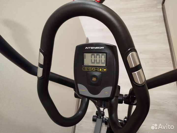 Эллиптический тренажер