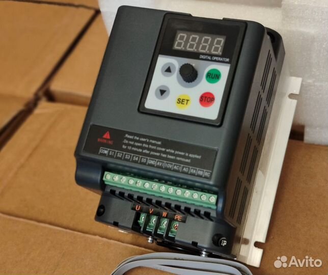 Преобразователь частоты 220 и 380 Вольт