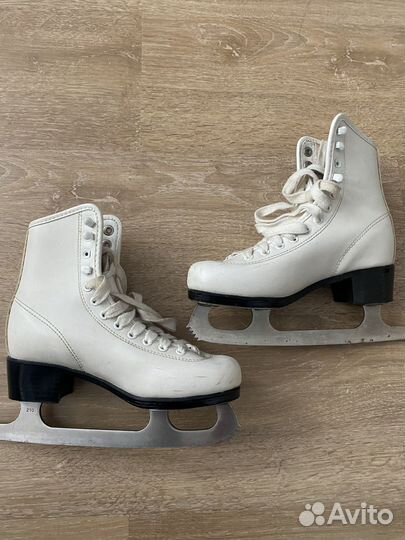 Коньки фигурные р 32