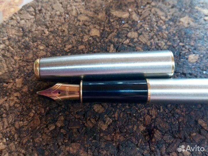 Перьевая ручка parker